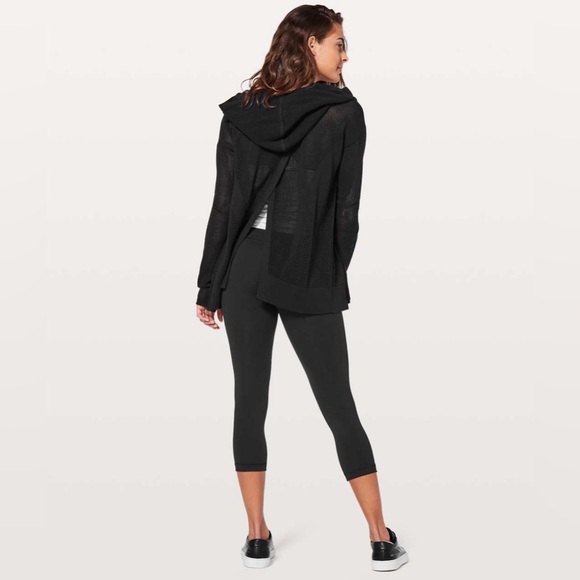 Lululemon Still Movement Wrap - Black - Picture 3 of 4